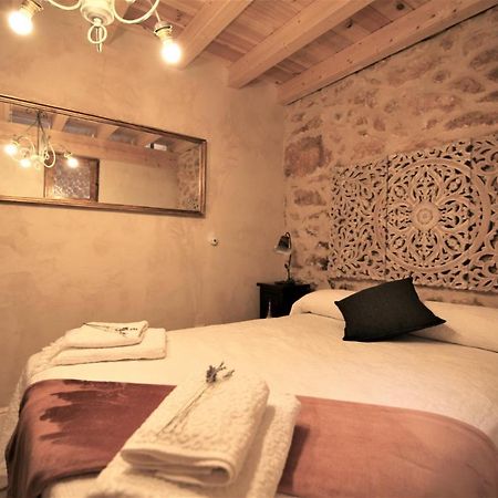 Vila Wabisabi Townhouse Montejo de la Vega de la Serrezuela Exteriér fotografie
