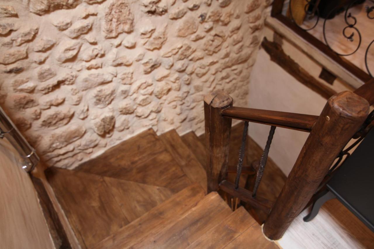 Vila Wabisabi Townhouse Montejo de la Vega de la Serrezuela Exteriér fotografie