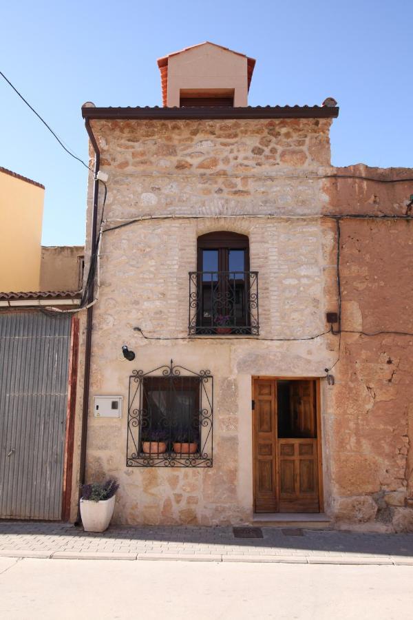 Vila Wabisabi Townhouse Montejo de la Vega de la Serrezuela Exteriér fotografie